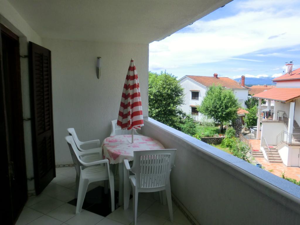 Apartments Markas Malinska Exterior foto